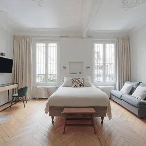 Appartamento Quartier Champs Elysees 2 Free Netflix, Parigi