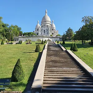 Apartment Le Nid De Montmartre, Paris