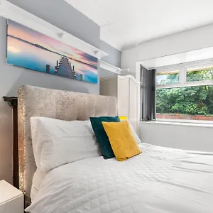  Apartment Hilltop Place Near Meadowhall United Kingdom